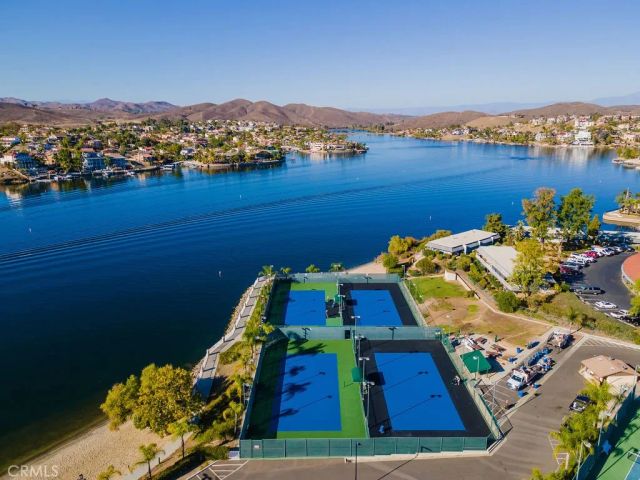 22780 Skylink, Canyon Lake, CA 92587