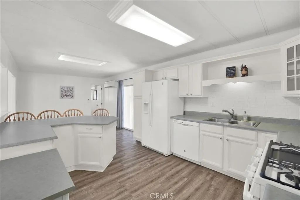 22780 Skylink, Canyon Lake, CA 92587