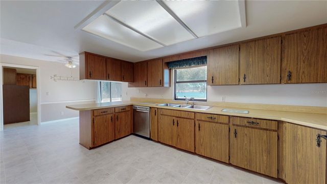 13 HERMOSA DRIVE, Eustis, FL 32726