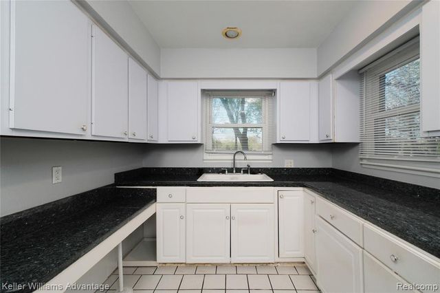 34500 Freedom Road, Farmington Hills, MI 48335