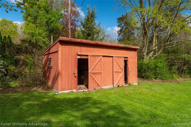 34500 Freedom Road, Farmington Hills, MI 48335