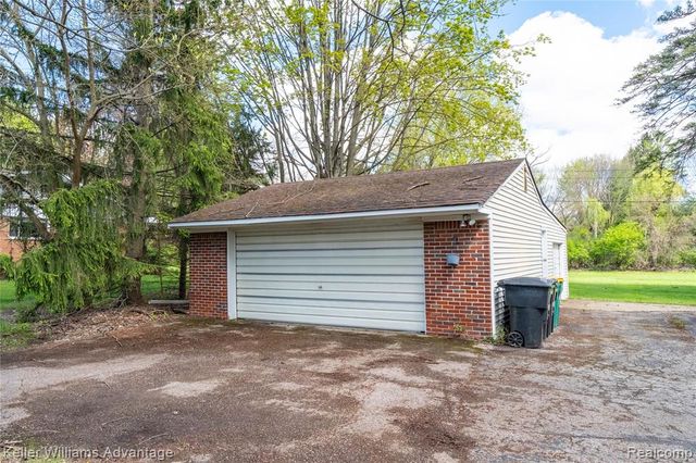 34500 Freedom Road, Farmington Hills, MI 48335