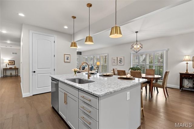 920 Thorn Crown Court, Kirkwood, MO 63122