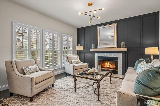 920 Thorn Crown Court, Kirkwood, MO 63122