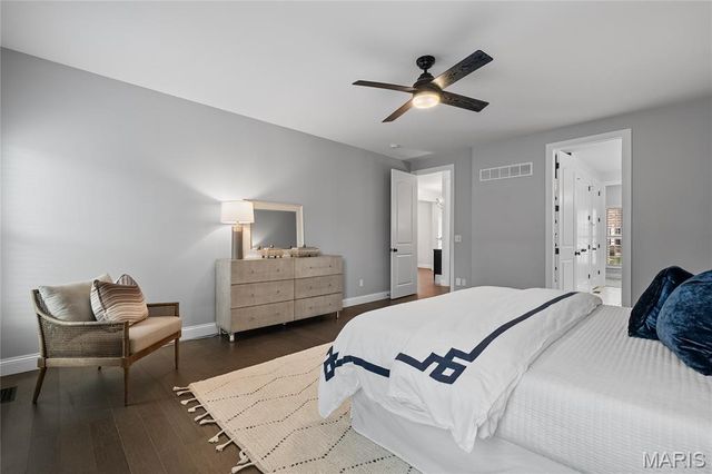 920 Thorn Crown Court, Kirkwood, MO 63122