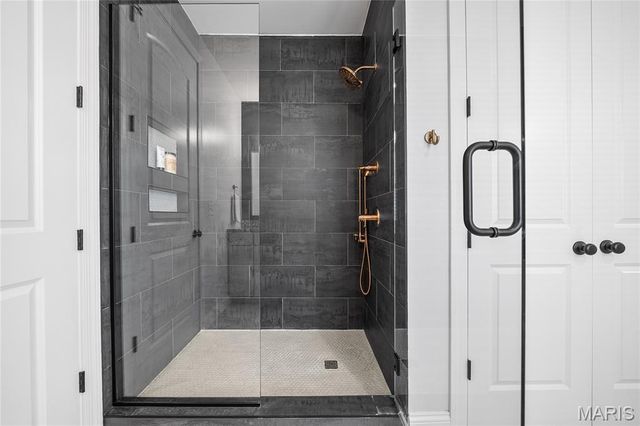 920 Thorn Crown Court, Kirkwood, MO 63122