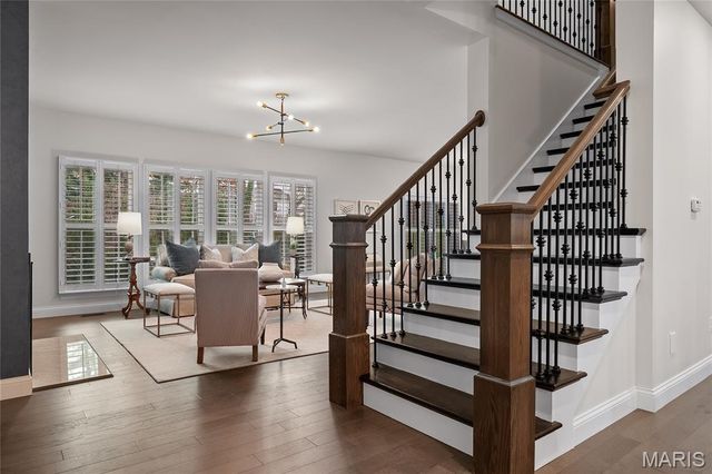 920 Thorn Crown Court, Kirkwood, MO 63122