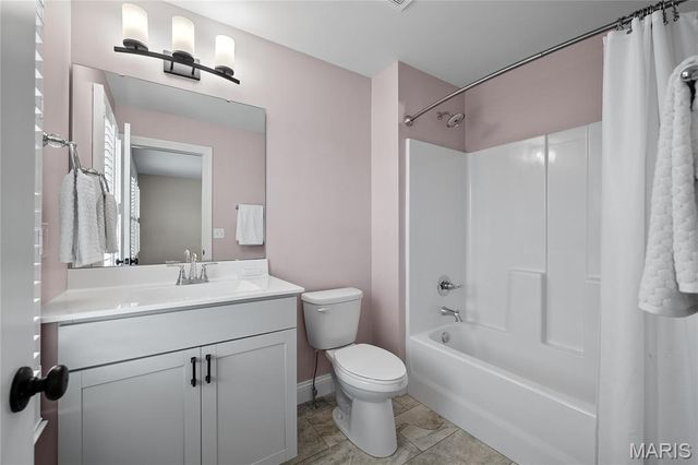 920 Thorn Crown Court, Kirkwood, MO 63122