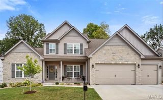 920 Thorn Crown Court, Kirkwood, MO 63122