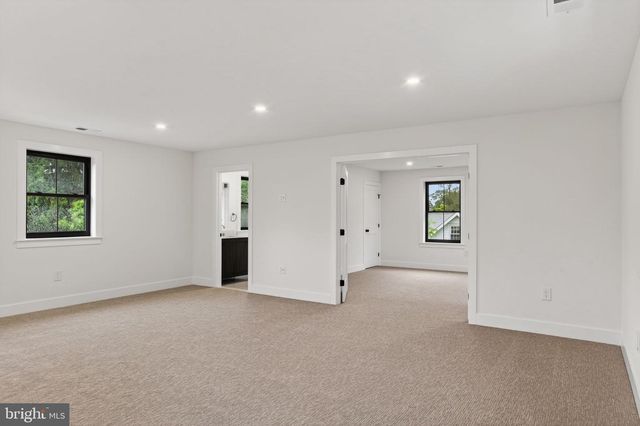 25 OAK LN, Havertown, PA 19083