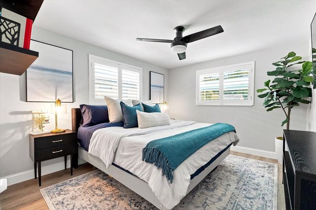 2449 WOOD STREET, Sarasota, FL 34237