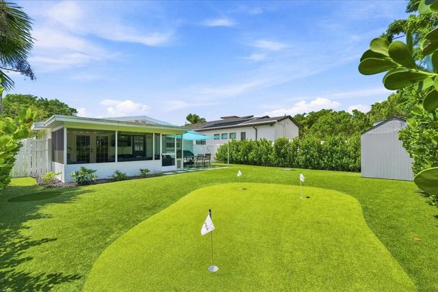 2449 WOOD STREET, Sarasota, FL 34237