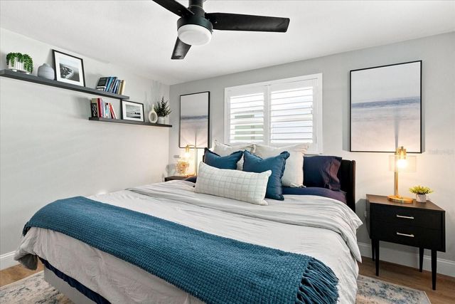 2449 WOOD STREET, Sarasota, FL 34237