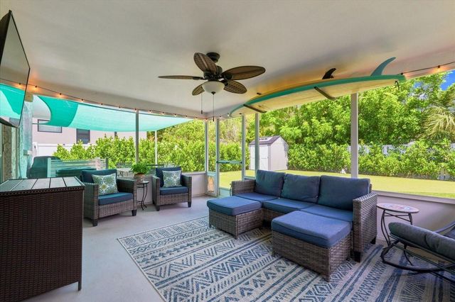 2449 WOOD STREET, Sarasota, FL 34237