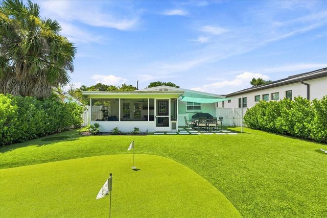 2449 WOOD STREET, Sarasota, FL 34237