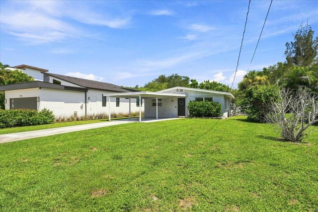 2449 WOOD STREET, Sarasota, FL 34237