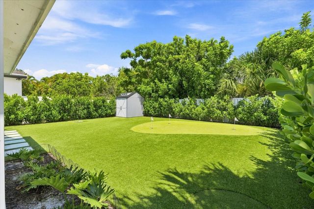 2449 WOOD STREET, Sarasota, FL 34237