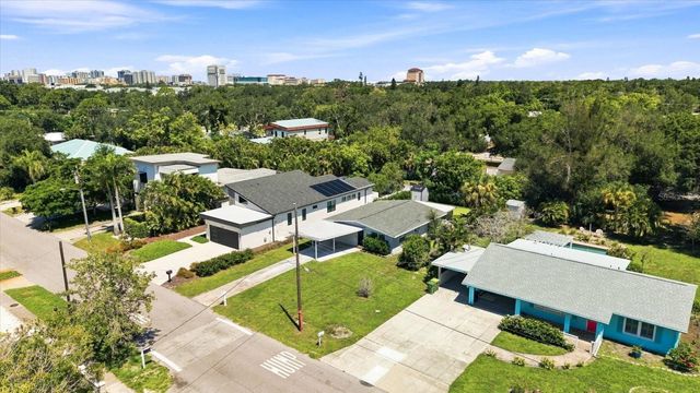 2449 WOOD STREET, Sarasota, FL 34237