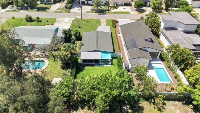 2449 WOOD STREET, Sarasota, FL 34237