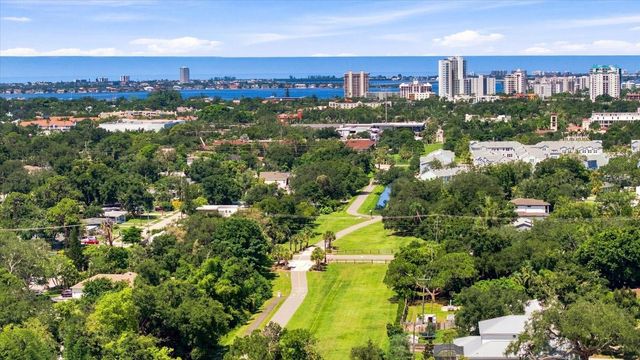 2449 WOOD STREET, Sarasota, FL 34237
