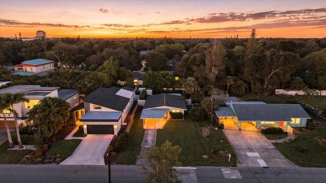 2449 WOOD STREET, Sarasota, FL 34237