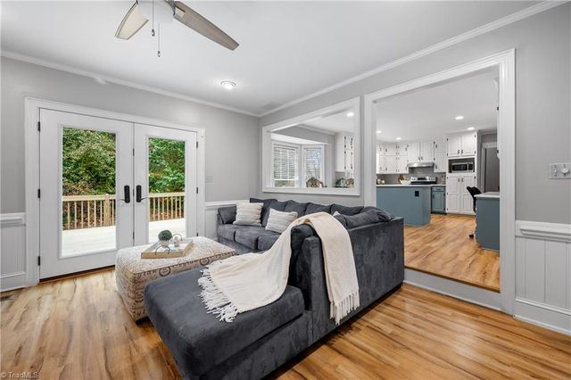 3800 W Friendly Avenue, Greensboro, NC 27410