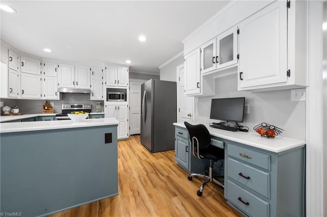 3800 W Friendly Avenue, Greensboro, NC 27410