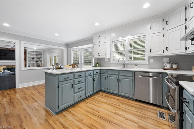 3800 W Friendly Avenue, Greensboro, NC 27410