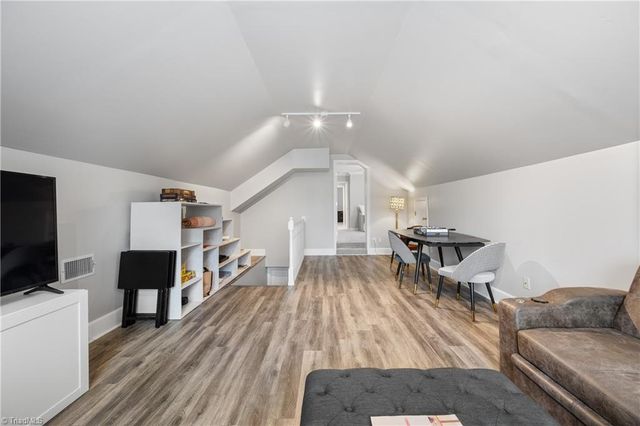 3800 W Friendly Avenue, Greensboro, NC 27410