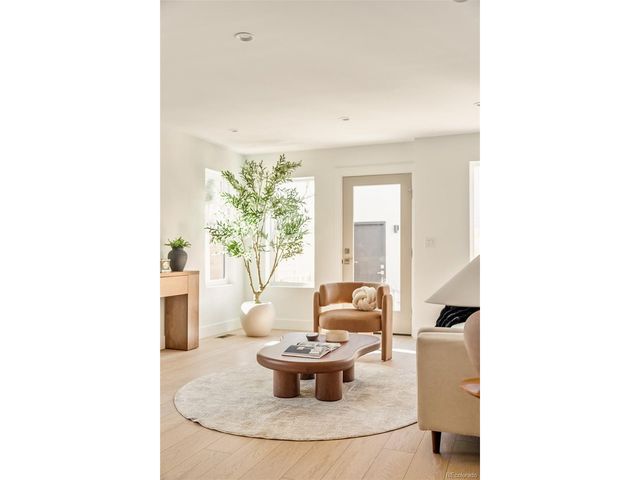 2349 S High St, Denver, CO 80210