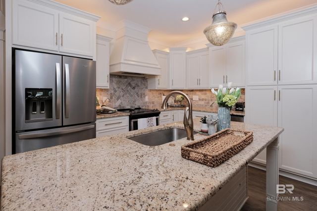 5517 Bear Point Avenue, Orange Beach, AL 36561