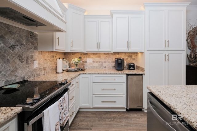 5517 Bear Point Avenue, Orange Beach, AL 36561