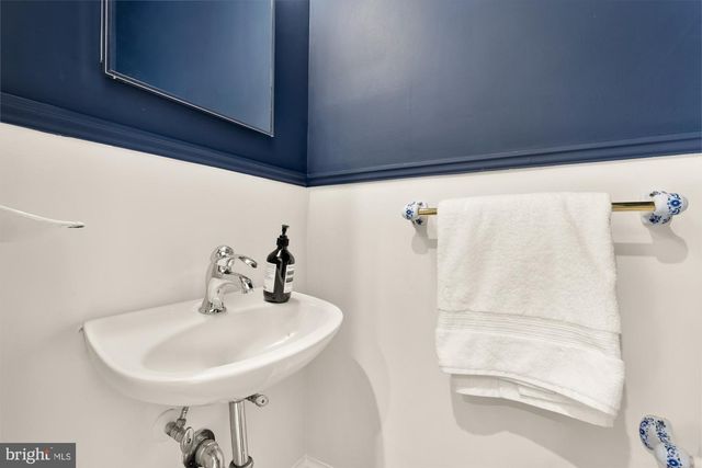 8101 PARK CREST DR, Silver Spring, MD 20910