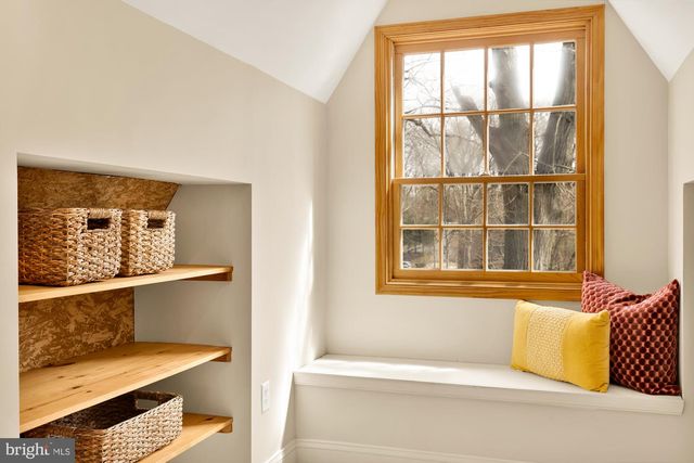 8101 PARK CREST DR, Silver Spring, MD 20910