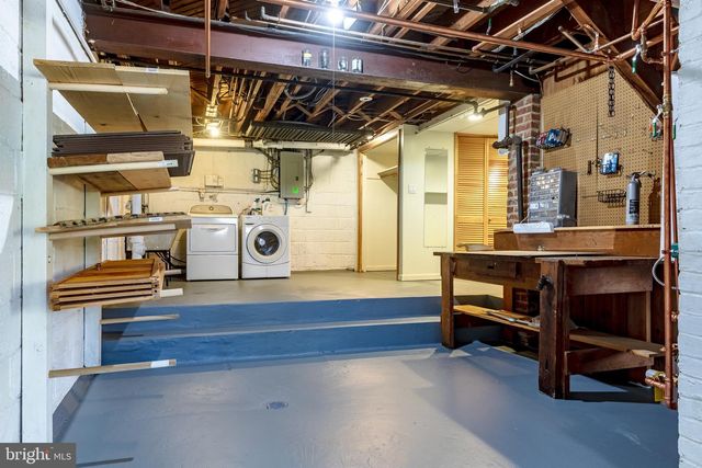 8101 PARK CREST DR, Silver Spring, MD 20910