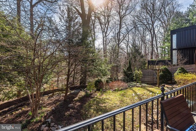 8101 PARK CREST DR, Silver Spring, MD 20910