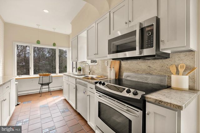 8101 PARK CREST DR, Silver Spring, MD 20910