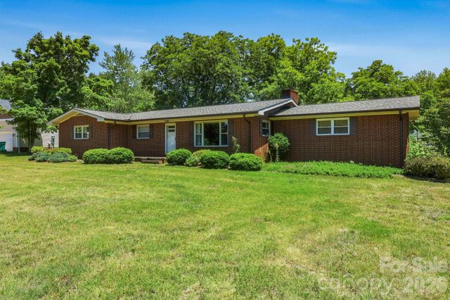 404 E Lyerly Street, Salisbury, NC 28146