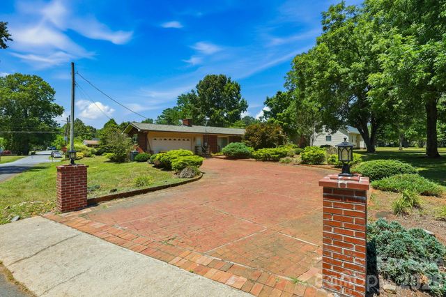 404 E Lyerly Street, Salisbury, NC 28146