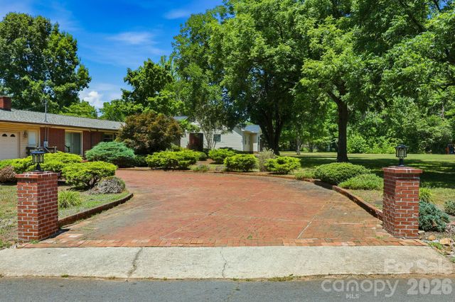 404 E Lyerly Street, Salisbury, NC 28146