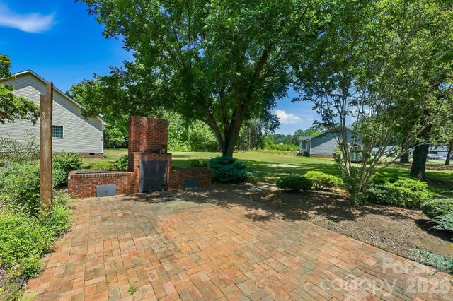404 E Lyerly Street, Salisbury, NC 28146