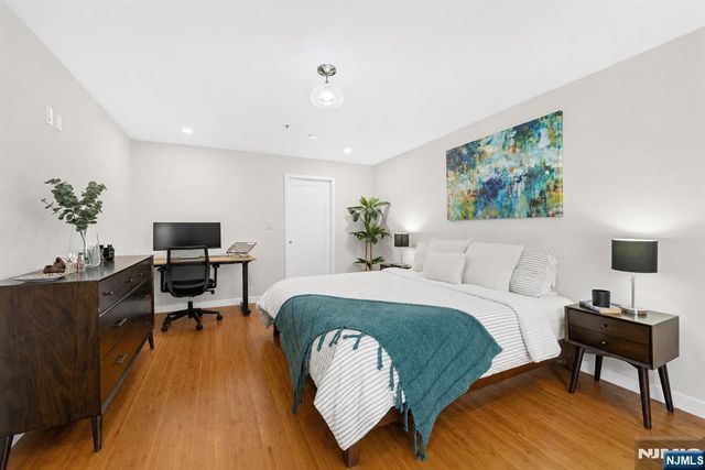 565 Jersey Avenue 1, Jersey City, NJ 07302