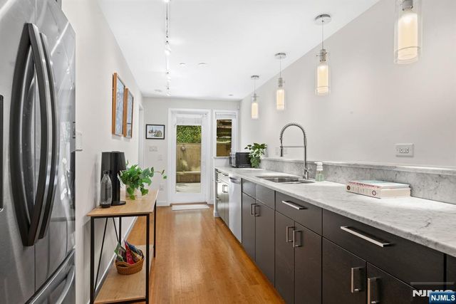 565 Jersey Avenue 1, Jersey City, NJ 07302