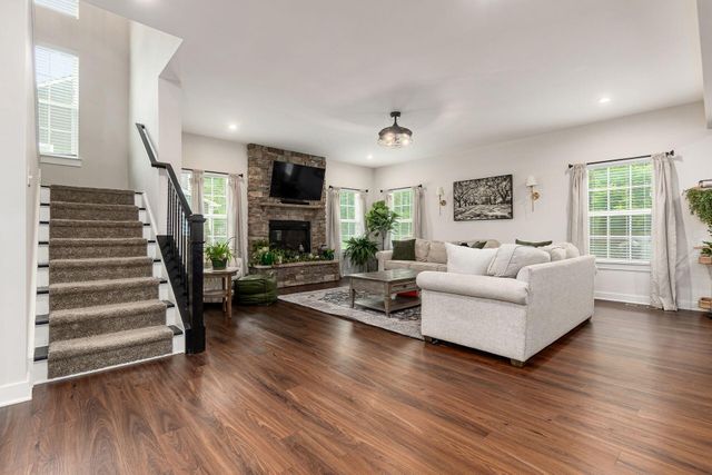 8262 Arbor Lane, Blacklick, OH 43004