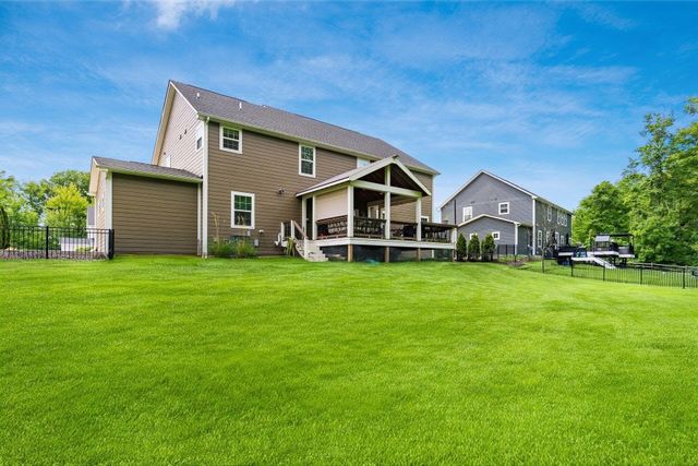 8262 Arbor Lane, Blacklick, OH 43004