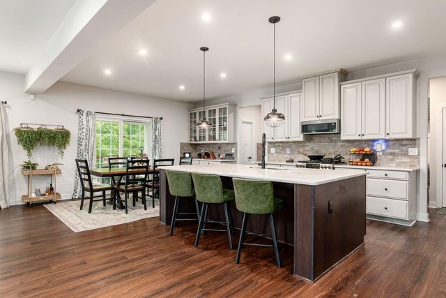 8262 Arbor Lane, Blacklick, OH 43004