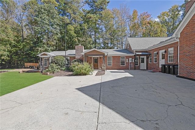 2325 Mountain Road, Alpharetta, GA 30004