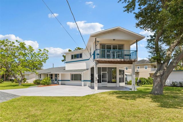 8212 HAYWARD LANE, Port Richey, FL 34668