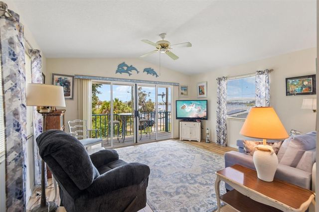 8212 HAYWARD LANE, Port Richey, FL 34668