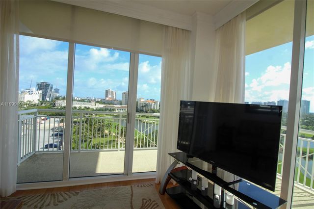 19501 W Country Club Dr 1014, Aventura, FL 33180